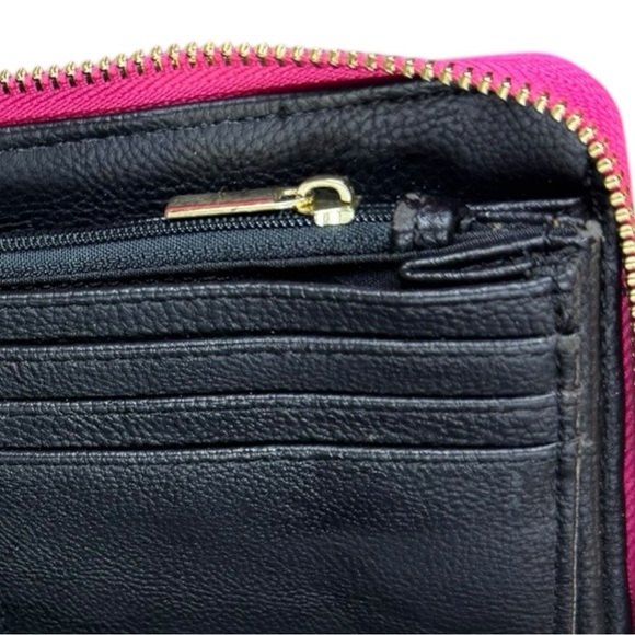 NWT Betsey Johnson Rainbow Colorblock Gold Heart Zip Wristlet Wallet - Picture 8 of 10